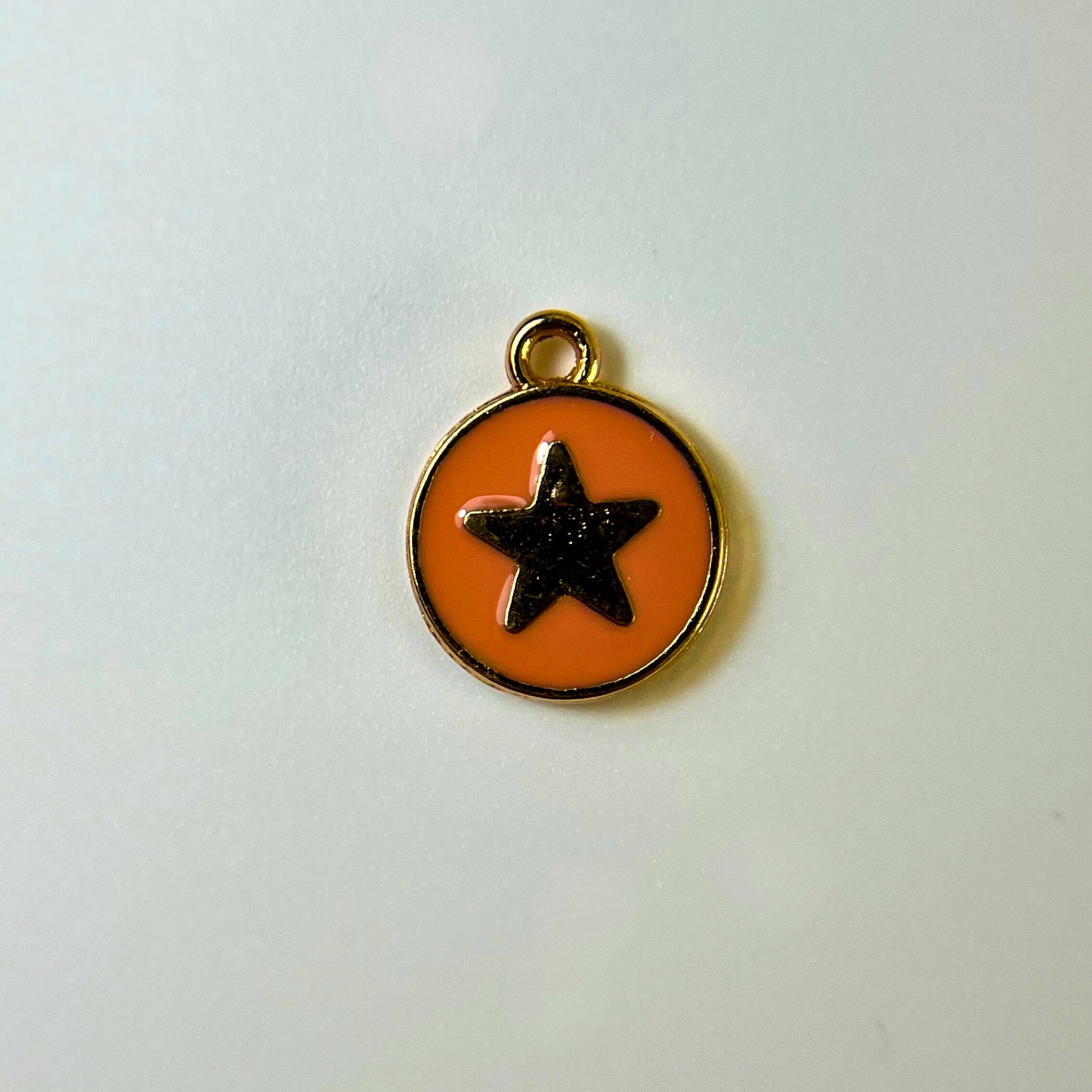 Charm Étoile ⭐️