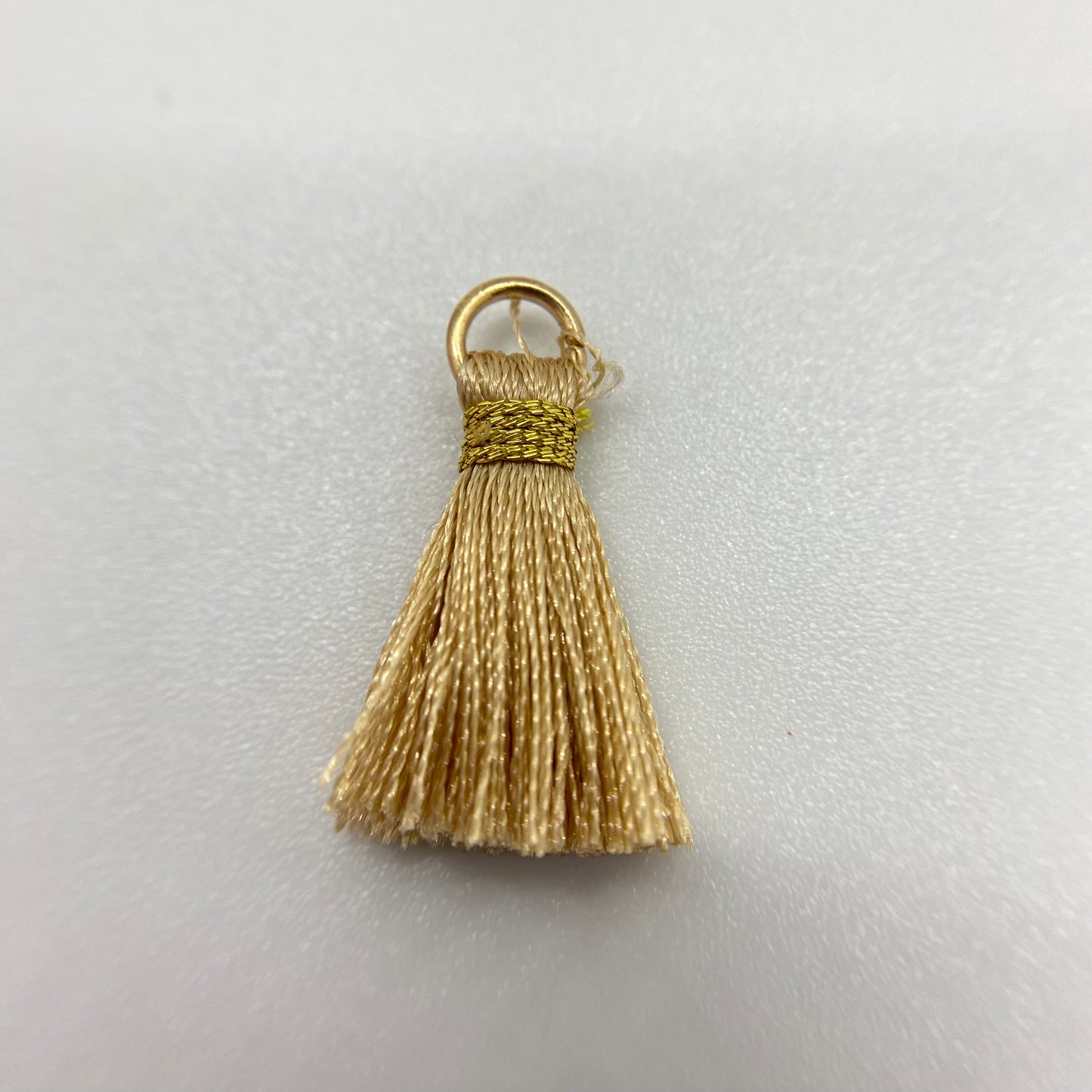 Charm Pompon 🎀