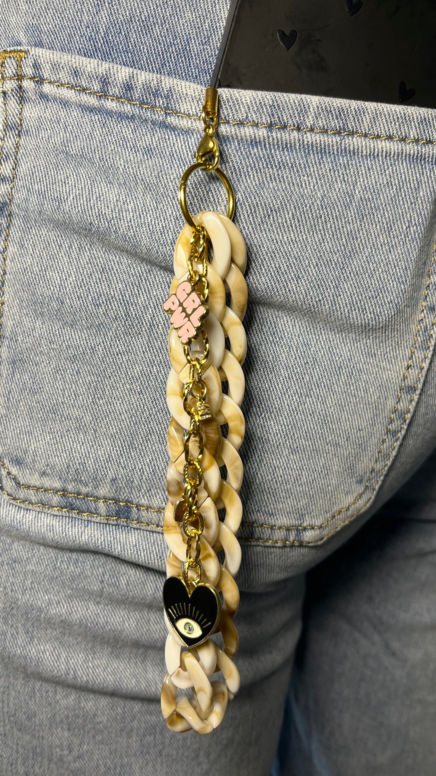 Chaine Écaille beige ⛓️