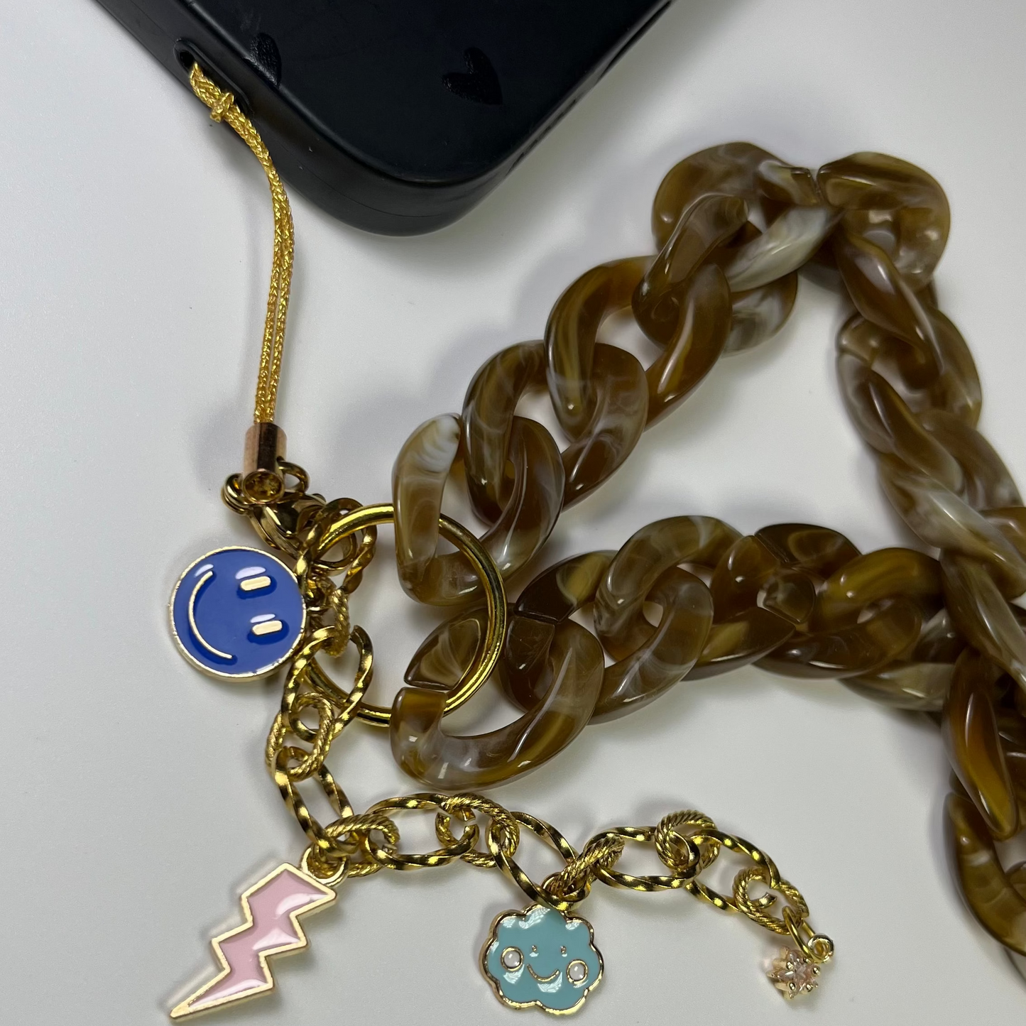 Chaine Écaille marron 📿