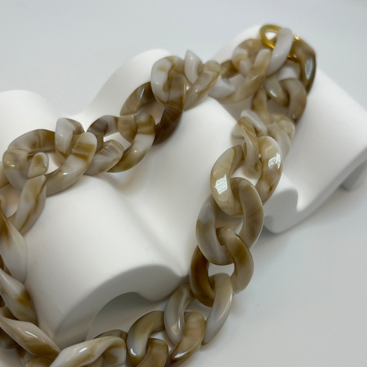 Chaine Écaille beige ⛓️